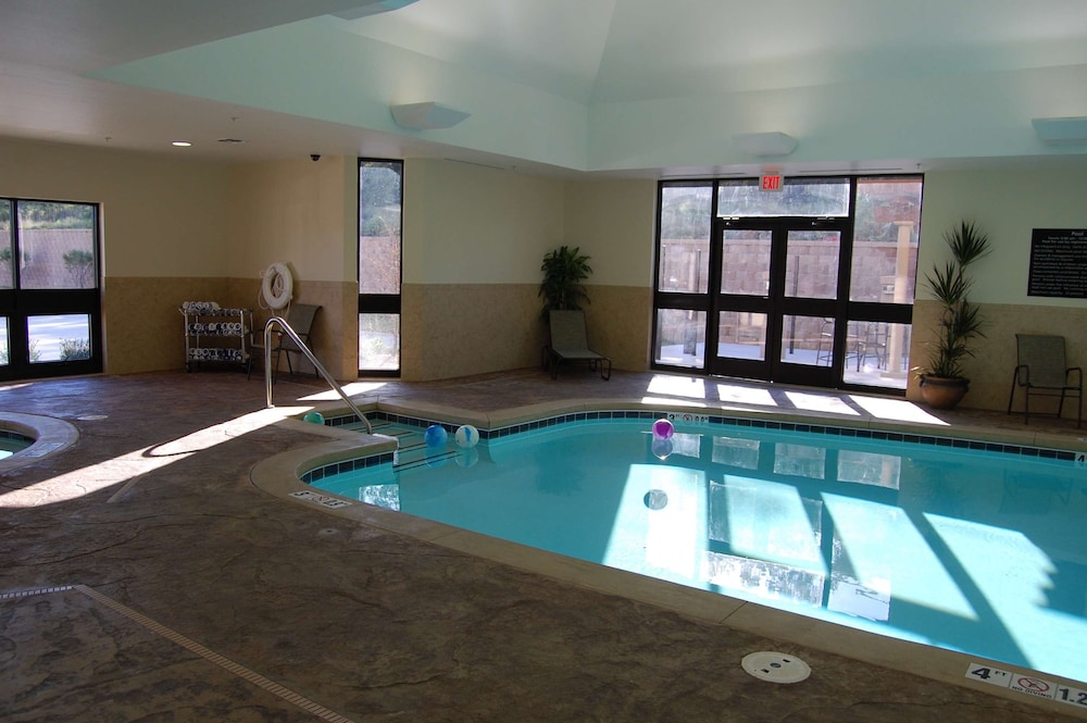 Hampton Inn & Suites McAlester - photo 15