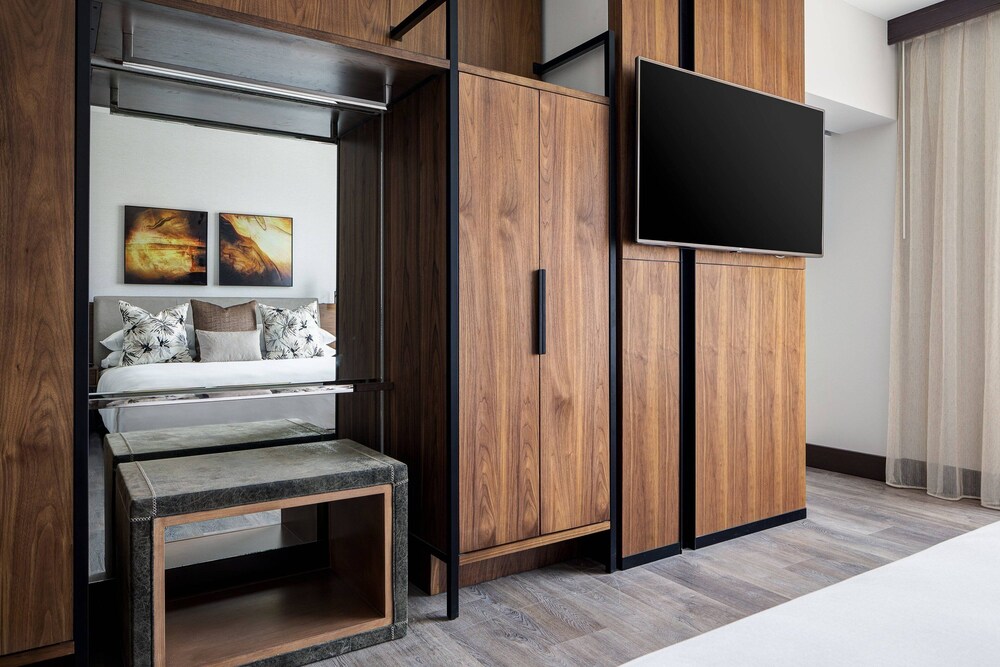Odessa Marriott Hotel & Conference Center - photo 9