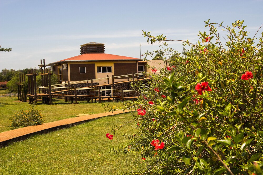 Maitei Posadas Hotel & Resort — 4-Star Luxury Hotel in Posadas, Argentina