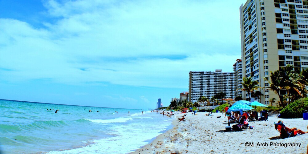 Hallandale Beach by 1stHomeRent - photo 10