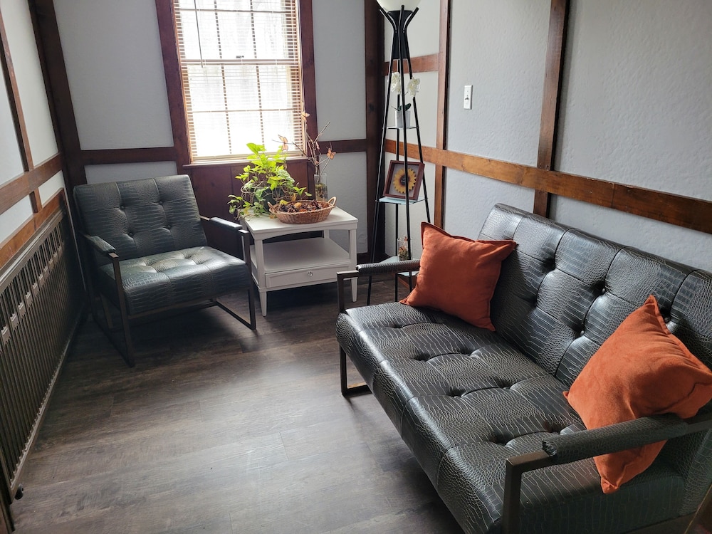 The Brewery Lodge Hotel - photo 10