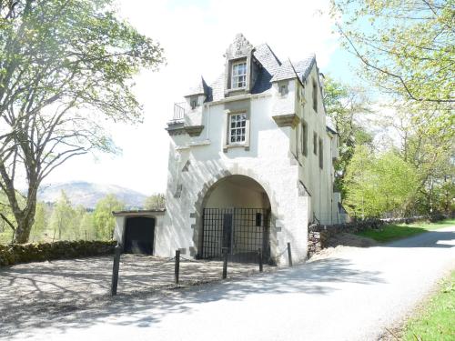 Gatehouse Bridge Of Balgie Glenlyon — Aberfeldy
