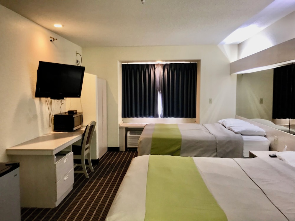 Chadron Inn & Suites - photo 6