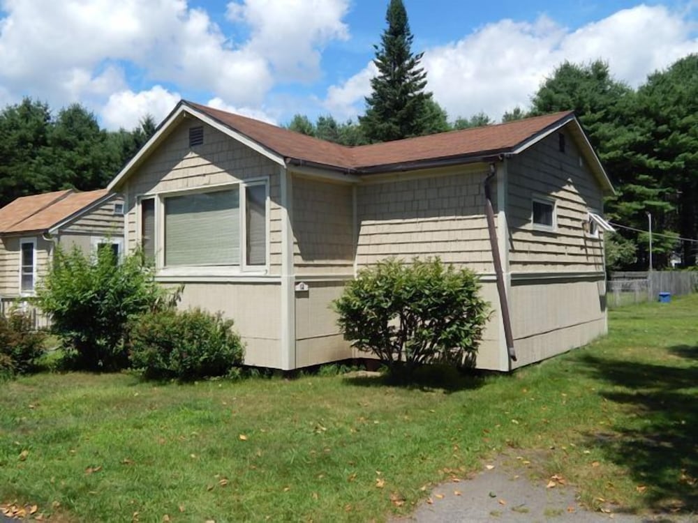 Kennebunk Gallery Motel & Cottages - photo 46