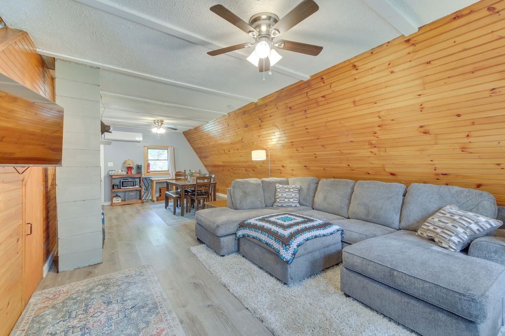 Pet Friendly Belfast Retreat 2 Mi to Downtown in Belfast, United States