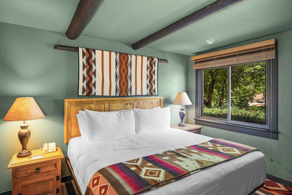 Lodge at Santa Fe - photo 14