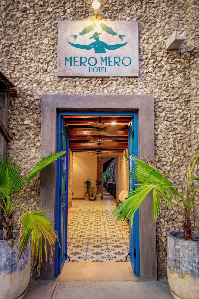 Mero Mero Hotel - carbon neutral hotel in El Cuyo