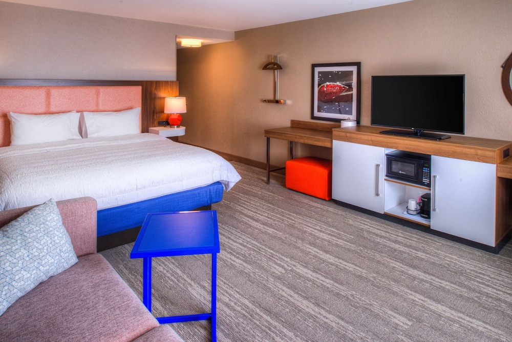 Hampton Inn & Suites Wixom - photo 14