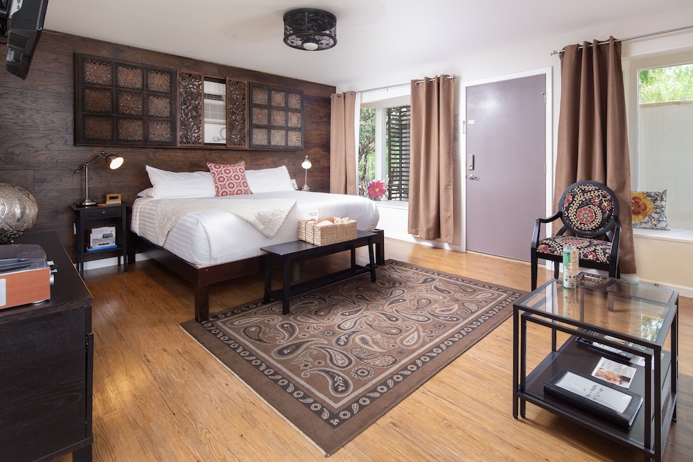 Hotel Flora & Fauna - photo 10