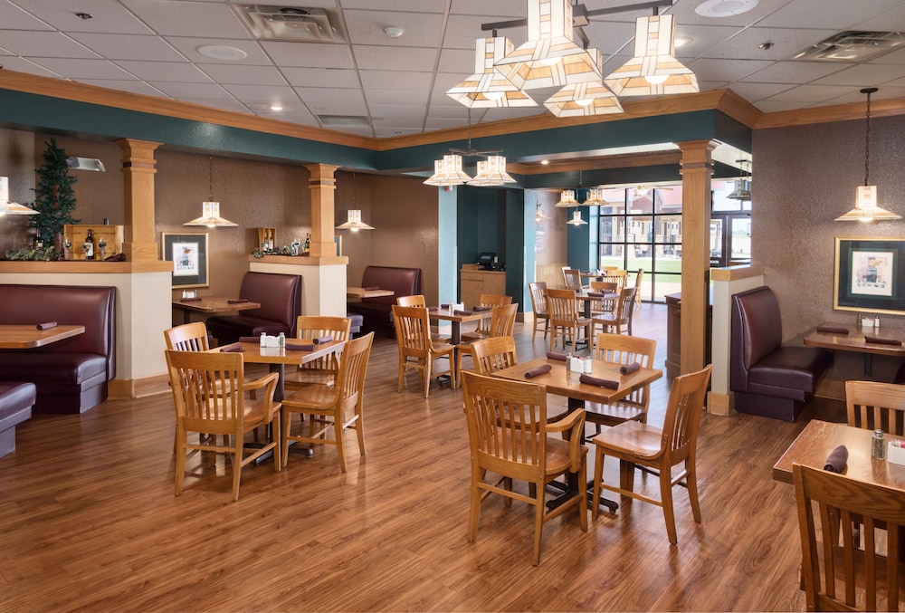 Cedar Shore Resort - photo 40