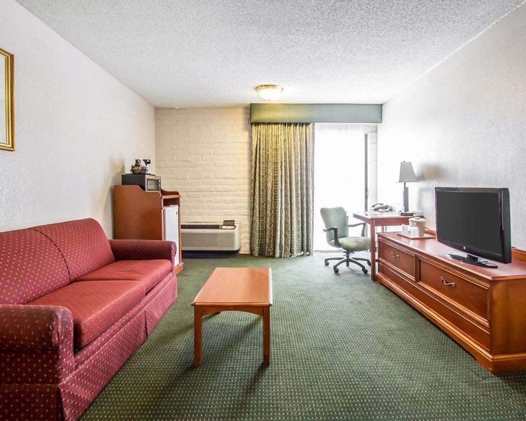 Quality Inn Tucson Downtown near Convention Center - photo 9