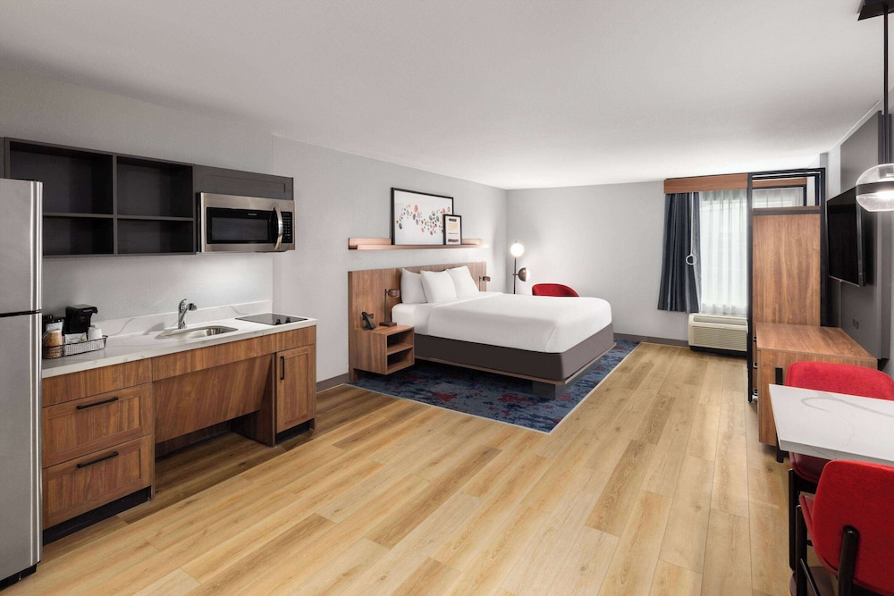 Hawthorn Extended Stay By Wyndham Knoxville - photo 9