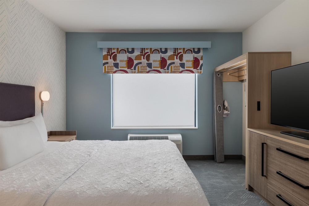 Home2 Suites By Hilton Ames - photo 20