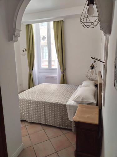 B&B L'esquilina — 4-Star Luxury Hotel in Rome, Italy