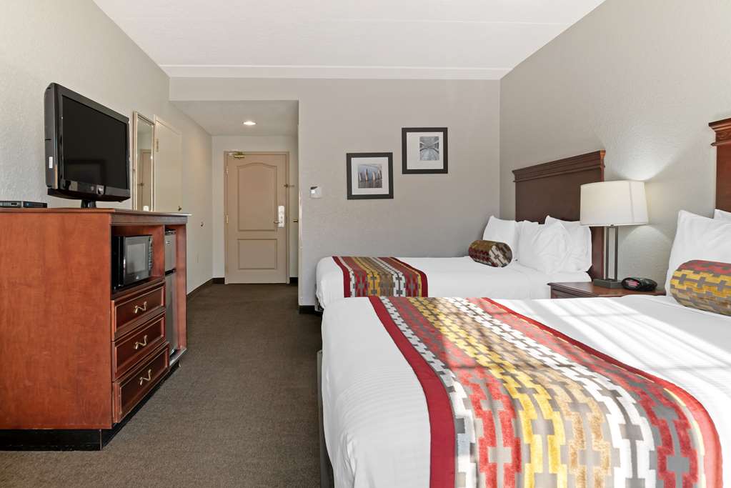 Best Western Executive Inn & Suites - photo 25