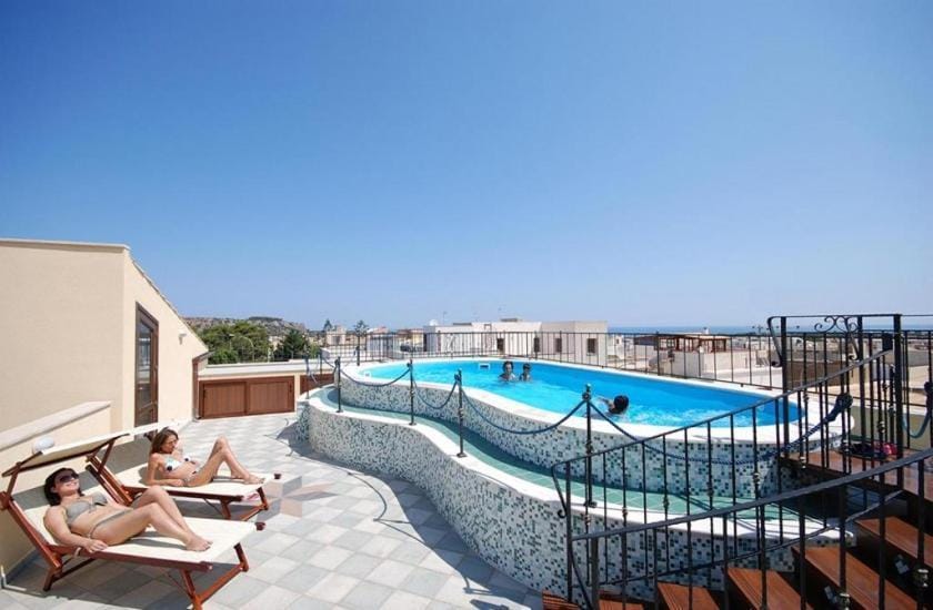 Hasiru Holidays - carbon neutral hotel in Anekal