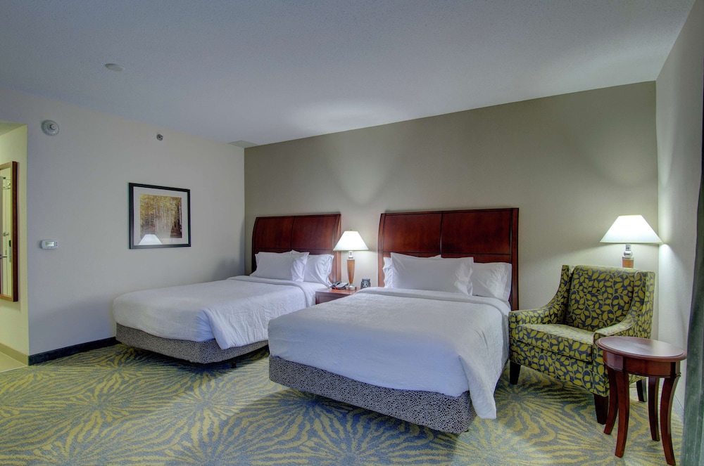 Hilton Garden Inn Norwalk - photo 24