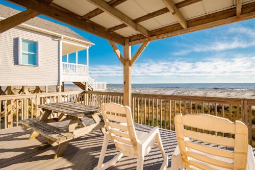 Heather Leigh by Oak Island Accommodations - photo 15