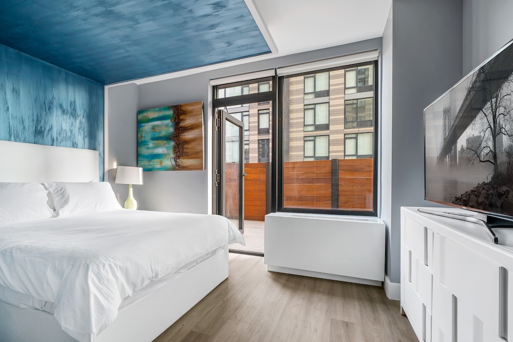 Global Luxury Suites at The Arches - photo 37