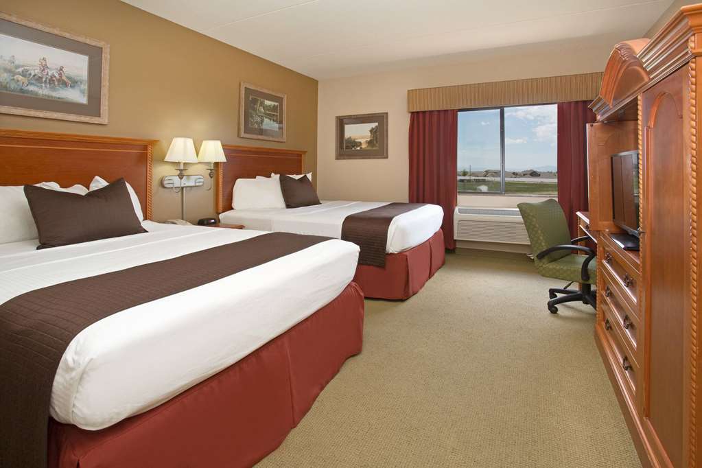 AmericInn by Wyndham Laramie Near University of Wyoming - photo 21
