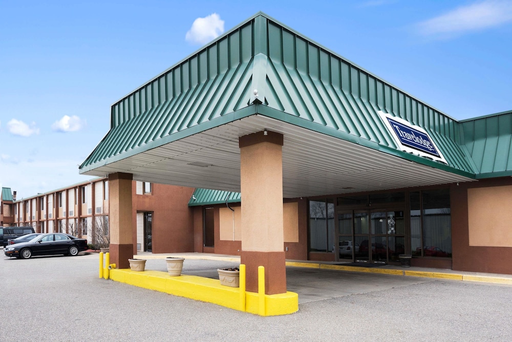 Travelodge by Wyndham Sturgis - photo 14