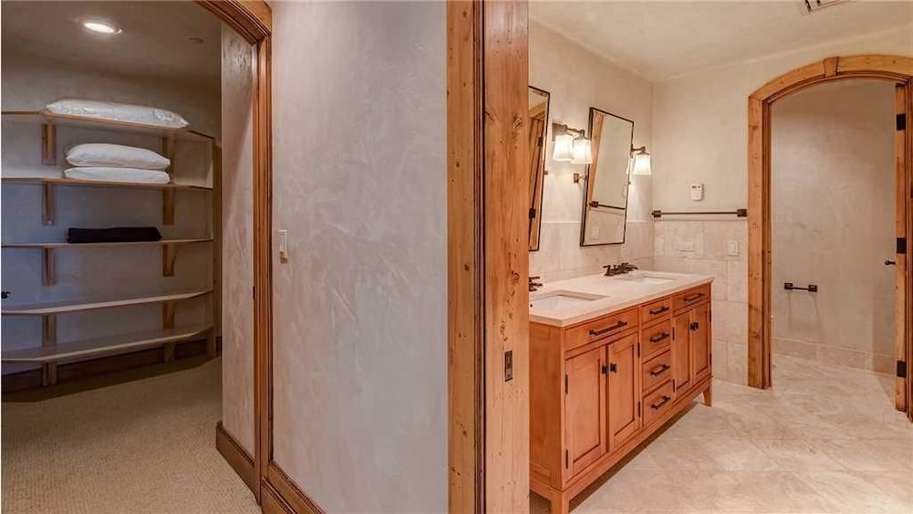 Plaza 403 - photo 23