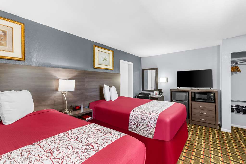 Americas Best Value Inn Belleville - photo 9