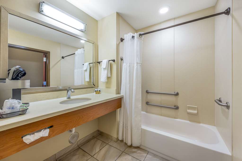 Best Western Plus Tuscumbia Muscle Shoals Hotel and Suites - photo 38