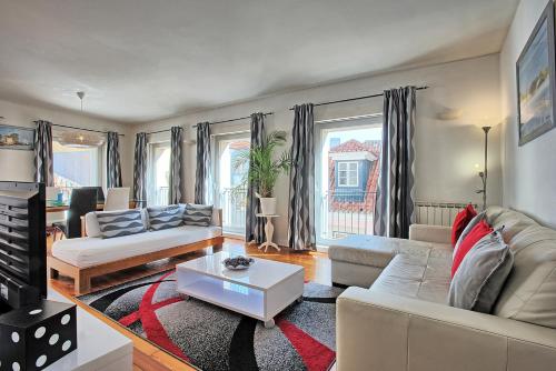 MyPlaceLisbon Bairro Alto Apartment — 4-Star Luxury Hotel in Lisbon, Portugal