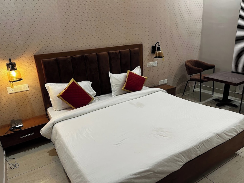 Hotel Singla Residency — Kangar — photo 5