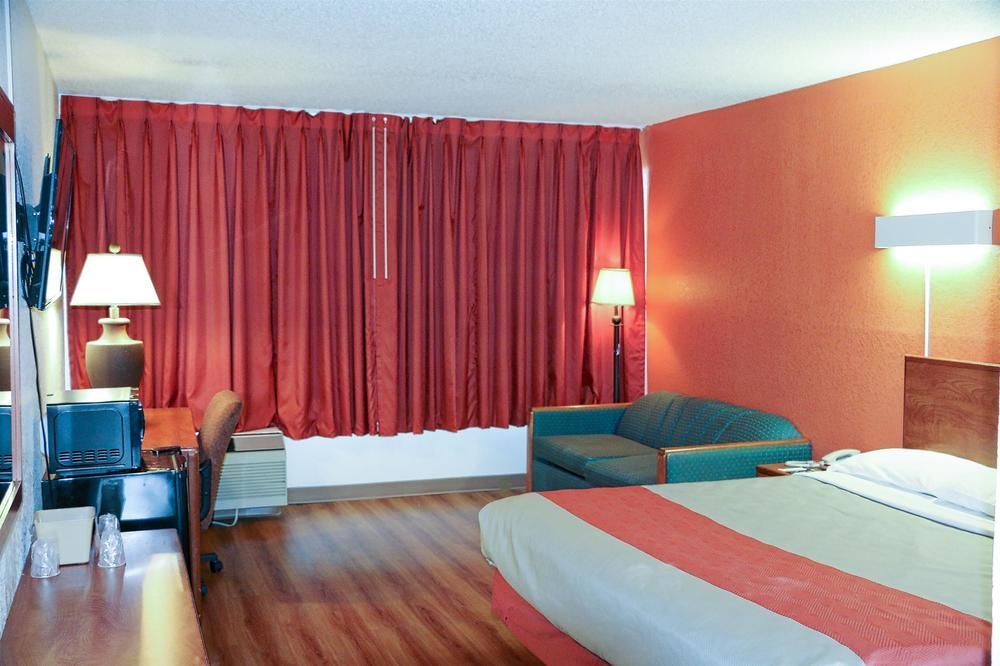 Motel 6 Tulsa Airport - photo 13