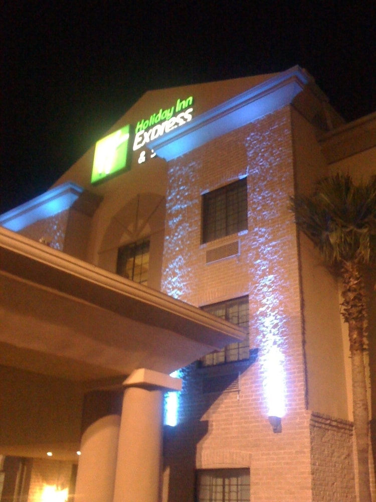 Holiday Inn Express & Suites Alice by IHG - photo 42