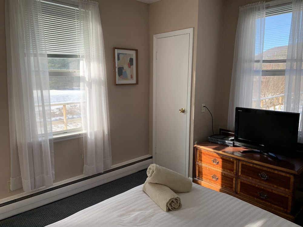 The Copperhood Retreat & Spa - photo 12