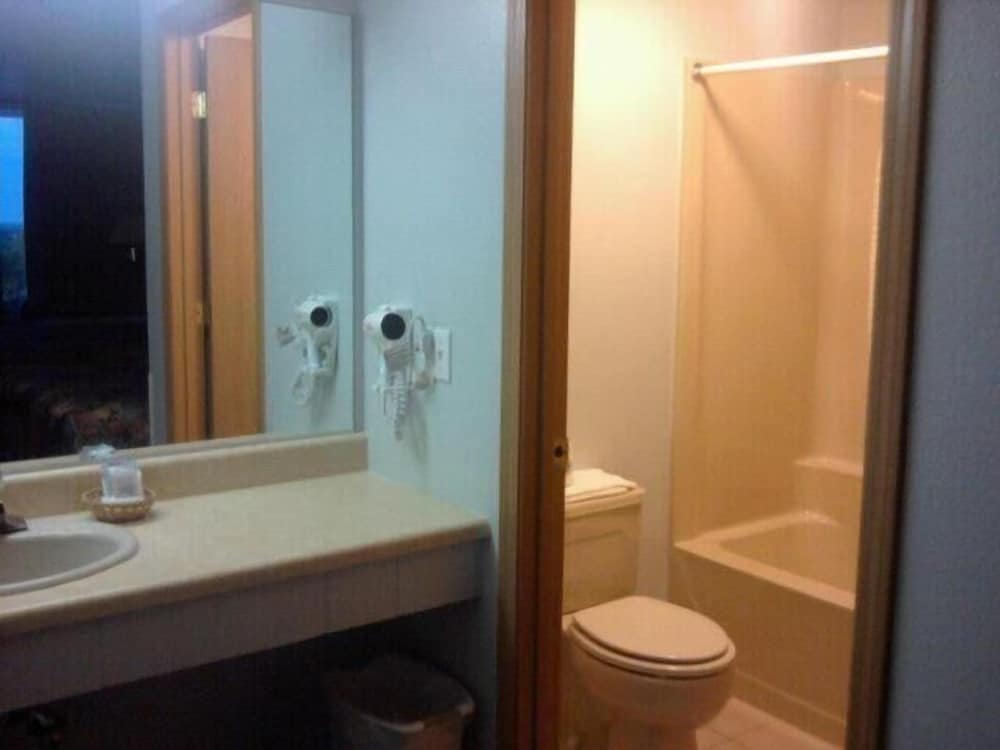 Quails Nest Inn and Suites - photo 18