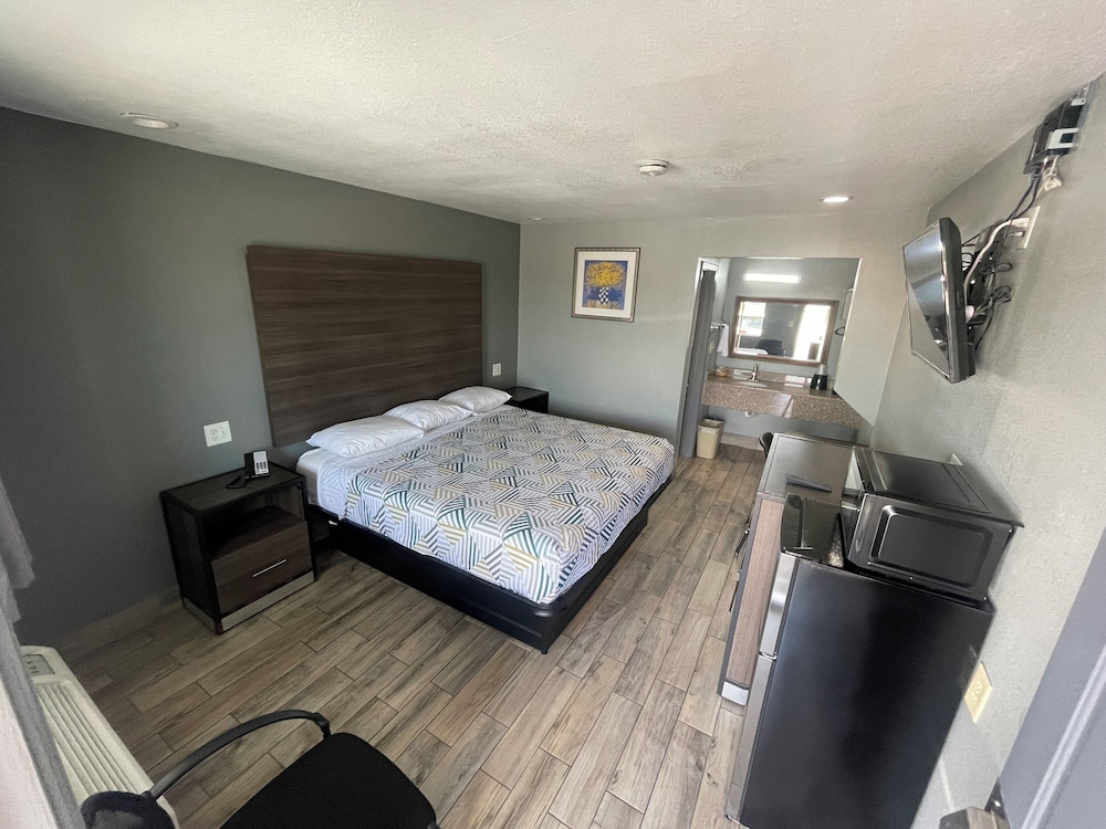 Gateway Motor Inn - photo 11