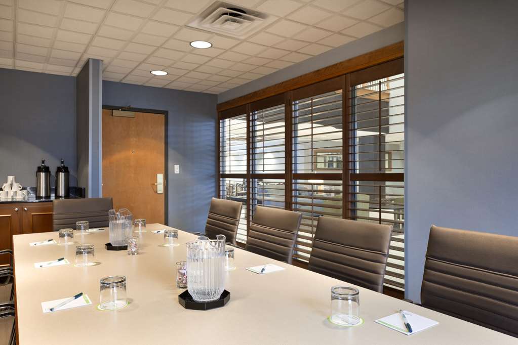 Wingate by Wyndham Sylvania Toledo - photo 37