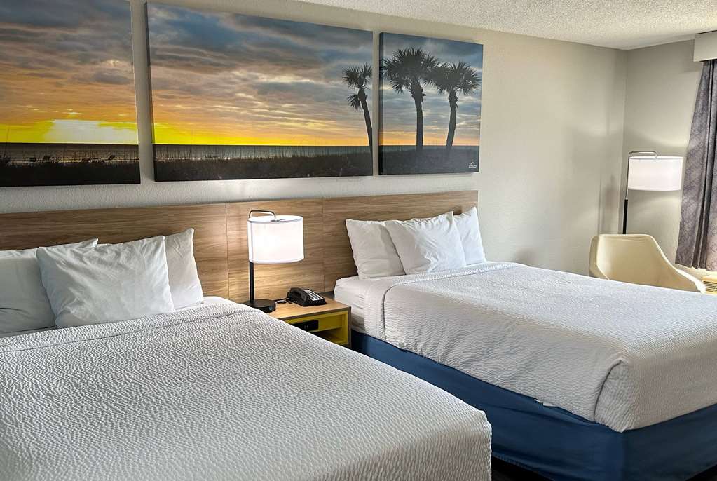 Days Inn by Wyndham Columbia NE Fort Jackson - photo 16