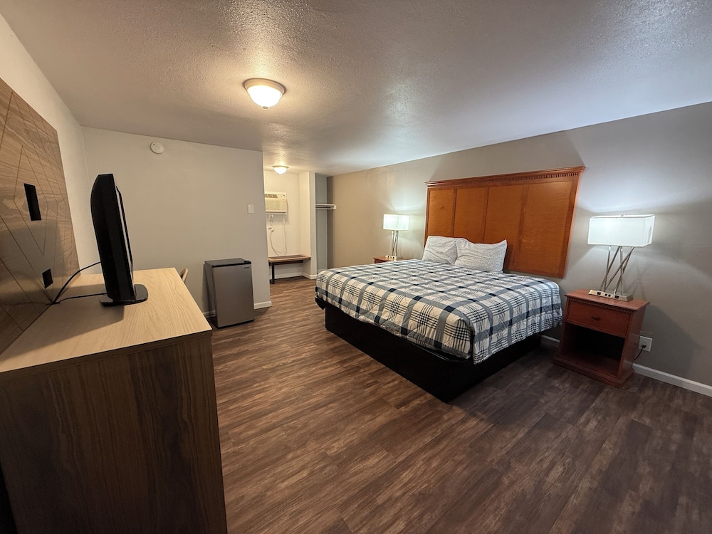 Budget Inn Bend by OYO - photo 16