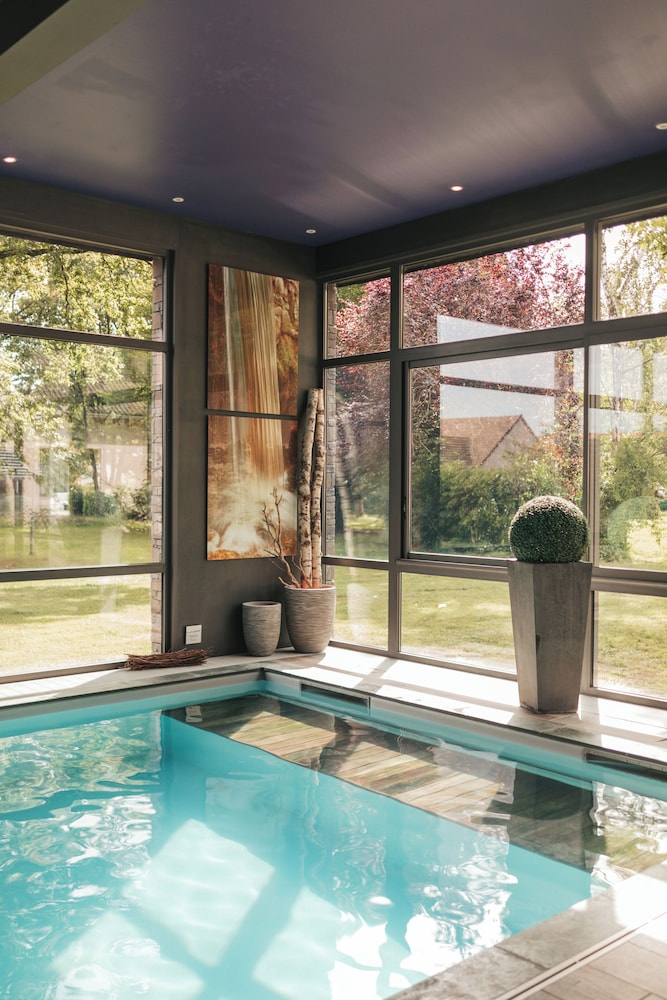 Le Dracy Hôtel et Spa in Dracy-Le-Fort, France