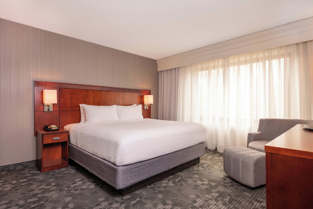 Courtyard by Marriott Newark University of Delaware - photo 8