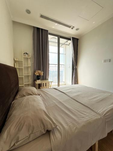 Park 12 Homestay — 5-Star Luxury Hotel in Hanoi, Vietnam