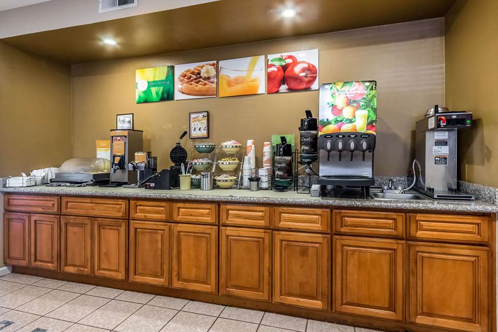 Quality Inn Fresno Near University - photo 31