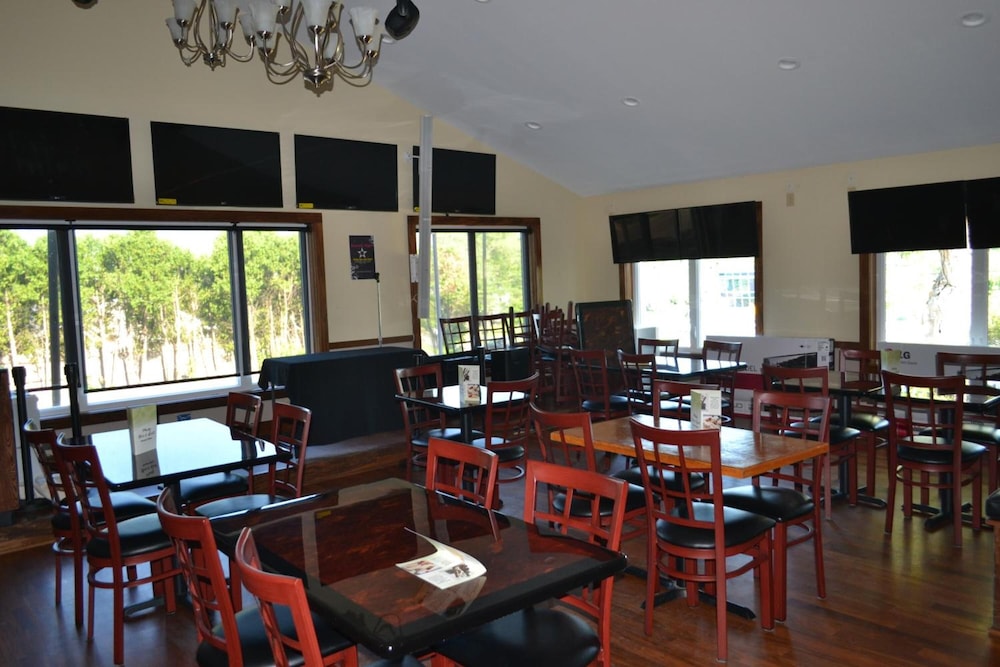 Latham Inn - photo 24