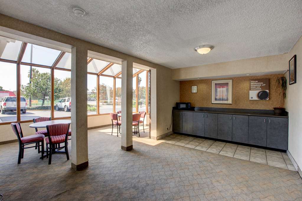 Motel 6 Irvine Orange County Airport - photo 18