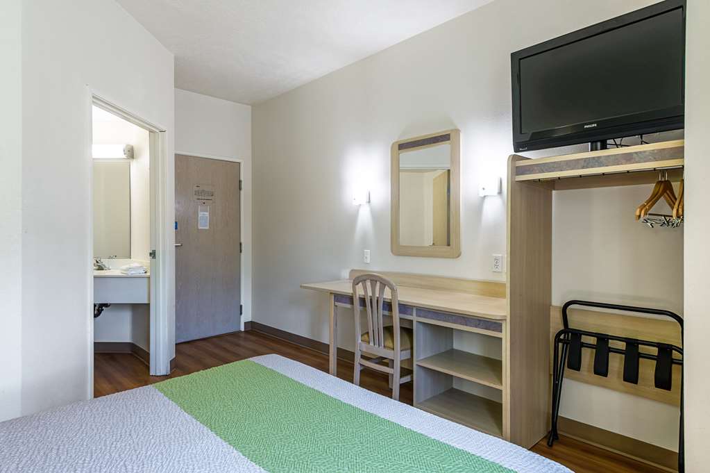 Motel 6 Cedar City UT - photo 16