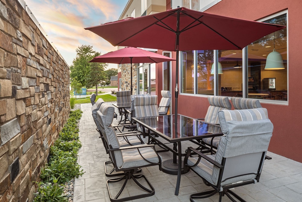 Fairfield by Marriott Inn & Suites Yankton - photo 25