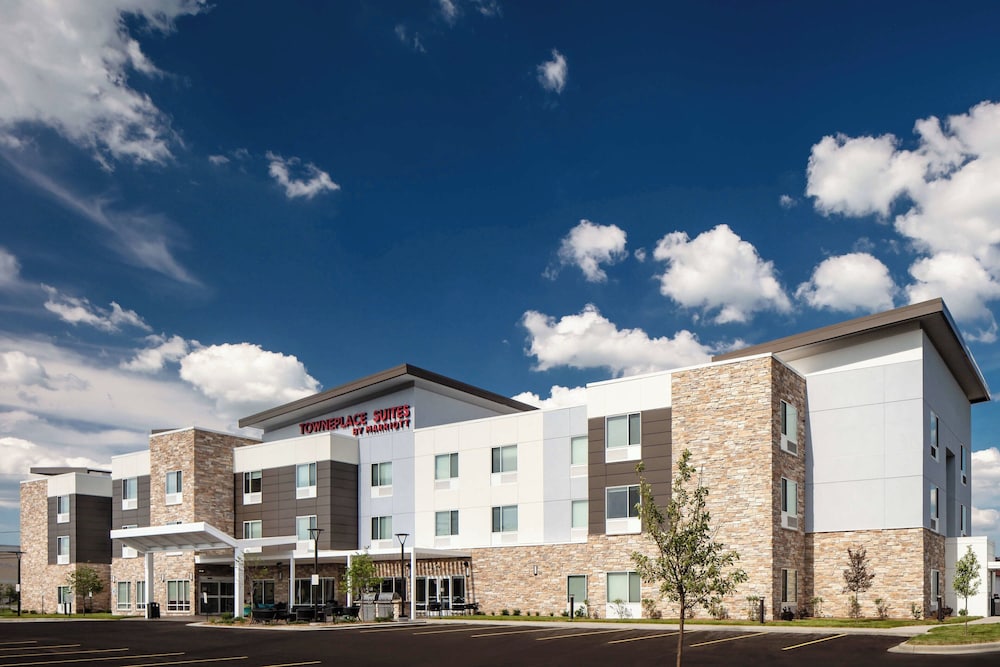 TownePlace Suites by Marriott Milwaukee West Bend - featured photo