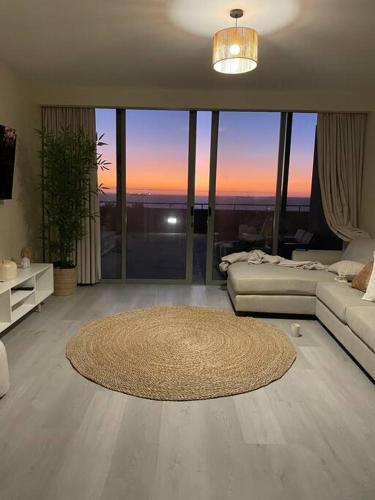 Infinity Sunset Beachfront Apartment