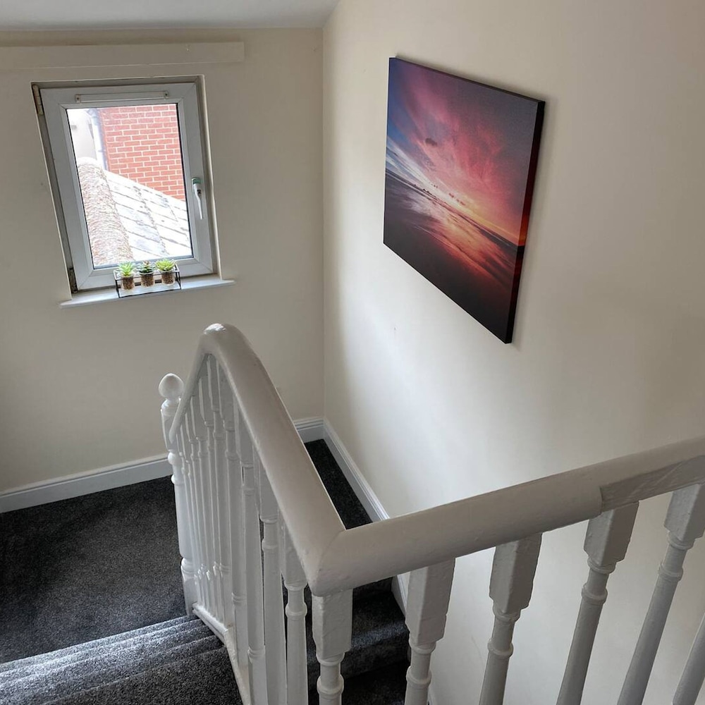 4BR House Popular Ravenhill Road — 4-Star Luxury Hotel in Belfast, United Kingdom
