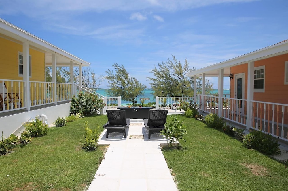 Exuma Beach Point — Unknown City